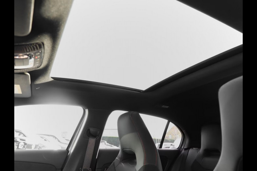 Mercedes-Benz A-Klasse 250e AMG ** LED, MBUX+, PANORAMA, NIGHT, TREKH, WINTER, 19-inch LMV ** 1e EIG - ex MB-AG - UNFALLFREI ** ** INFORMEER OOK NAAR ONZE AANTREKKELIJKE FINANCIAL-LEASE TARIEVEN **