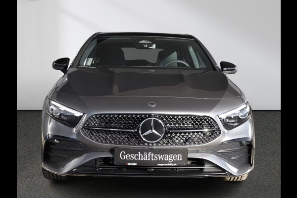 Mercedes-Benz A-Klasse 250e AMG ** LED, MBUX+, PANORAMA, NIGHT, TREKH, WINTER, 19-inch LMV ** 1e EIG - ex MB-AG - UNFALLFREI ** ** INFORMEER OOK NAAR ONZE AANTREKKELIJKE FINANCIAL-LEASE TARIEVEN **