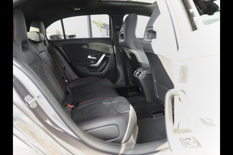 Mercedes-Benz A-Klasse 250e AMG ** LED, MBUX+, PANORAMA, NIGHT, TREKH, WINTER, 19-inch LMV ** 1e EIG - ex MB-AG - UNFALLFREI ** ** INFORMEER OOK NAAR ONZE AANTREKKELIJKE FINANCIAL-LEASE TARIEVEN **