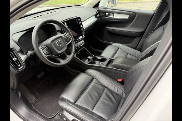 Volvo XC40 T4 Recharge Inscription Expression ** Panoramadak**Vol leder**H&K** **Trekhaak wegklapbaar**