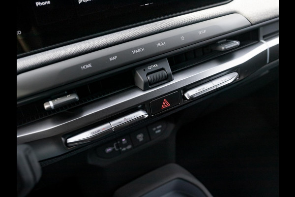 Kia EV3 Plus 81.4 kWh | Uit voorraad leverbaar | 17% Bijtelling | 600km Rijbereik | Navi | 17" | Adapt. Cruise | Clima | PDC | Dakrails | Stoel&Stuurverw. | Priv Glass | BSM