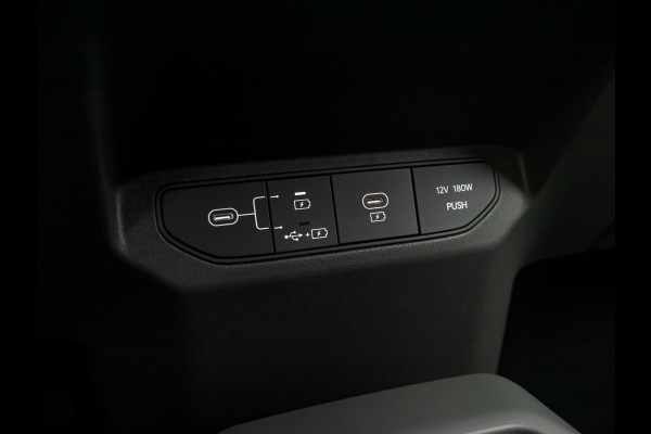 Kia EV3 Plus 81.4 kWh | Uit voorraad leverbaar | 17% Bijtelling | 600km Rijbereik | Navi | 17" | Adapt. Cruise | Clima | PDC | Dakrails | Stoel&Stuurverw. | Priv Glass | BSM