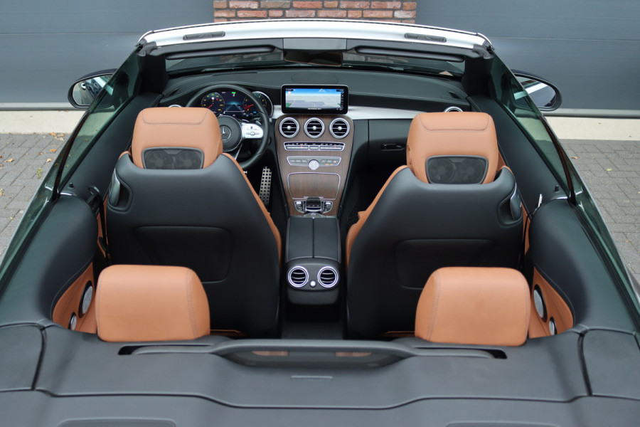 Mercedes-Benz C-Klasse Cabrio 200 AMG Line Premium+ | Luchtvering | Distronic+ | Burmester | Memory "| Airscarf | Leder | Keyless Go | Surround Camera | Rijassistentiepakket |