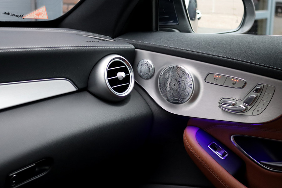 Mercedes-Benz C-Klasse Cabrio 200 AMG Line Premium+ | Luchtvering | Distronic+ | Burmester | Memory "| Airscarf | Leder | Keyless Go | Surround Camera | Rijassistentiepakket |