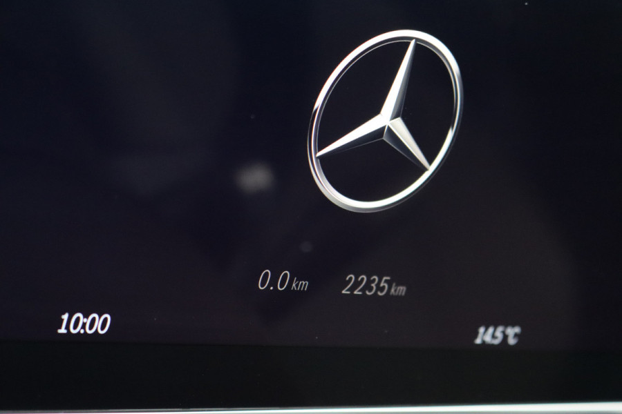 Mercedes-Benz C-Klasse 300 e AMG Line Aut9 | Panoramadak | Memory | Surround Camera | Leder | Trekhaak | Keyless Go | Nightpakket | High Perf. LED |