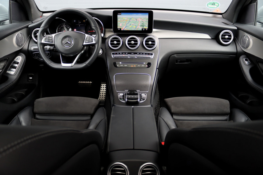 Mercedes-Benz GLC 250 4MATIC Premium Aut9 | Panoramadak | Burmester | Trekhaak | Sfeerverlichting | Surround Camera | Intelligent light System |