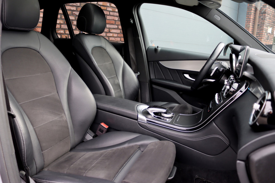 Mercedes-Benz GLC 250 4MATIC Premium Aut9 | Panoramadak | Burmester | Trekhaak | Sfeerverlichting | Surround Camera | Intelligent light System |