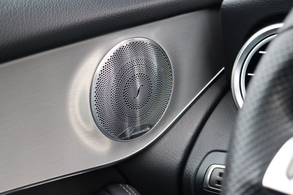 Mercedes-Benz GLC 250 4MATIC Premium Aut9 | Panoramadak | Burmester | Trekhaak | Sfeerverlichting | Surround Camera | Intelligent light System |