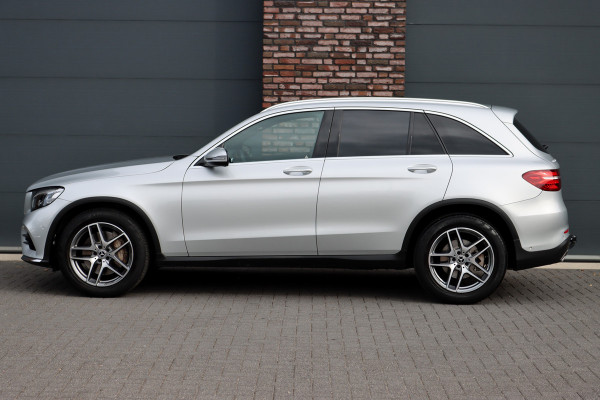 Mercedes-Benz GLC 250 4MATIC Premium Aut9 | Panoramadak | Burmester | Trekhaak | Sfeerverlichting | Surround Camera | Intelligent light System |