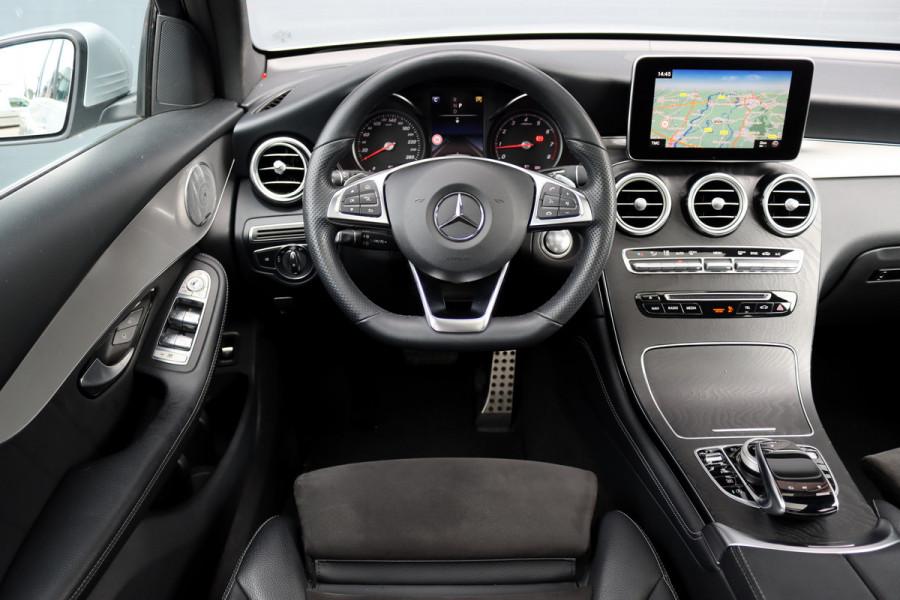 Mercedes-Benz GLC 250 4MATIC Premium Aut9 | Panoramadak | Burmester | Trekhaak | Sfeerverlichting | Surround Camera | Intelligent light System |