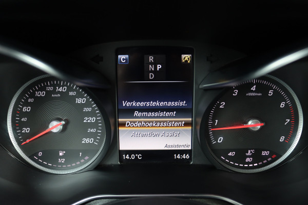 Mercedes-Benz GLC 250 4MATIC Premium Aut9 | Panoramadak | Burmester | Trekhaak | Sfeerverlichting | Surround Camera | Intelligent light System |