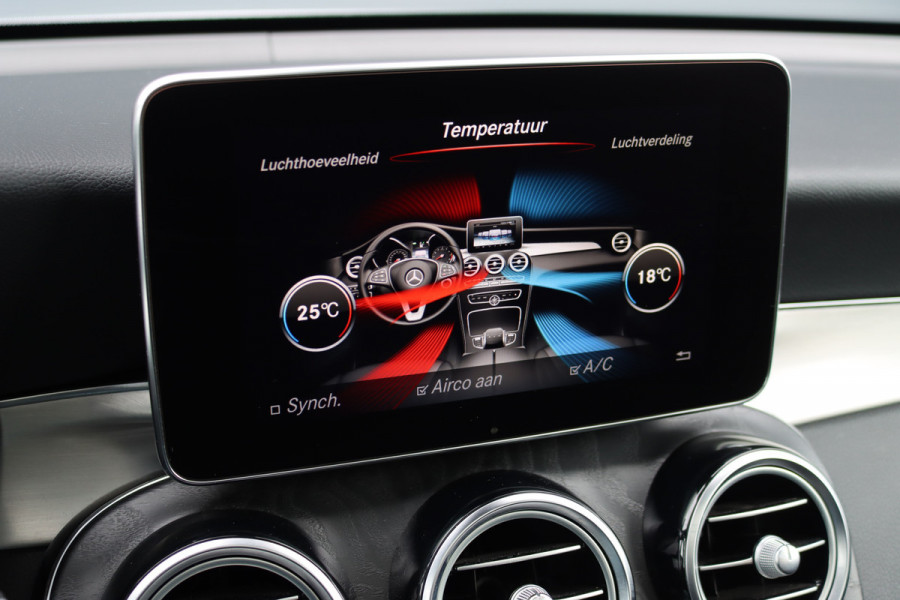 Mercedes-Benz GLC 250 4MATIC Premium Aut9 | Panoramadak | Burmester | Trekhaak | Sfeerverlichting | Surround Camera | Intelligent light System |