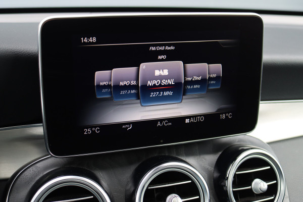 Mercedes-Benz GLC 250 4MATIC Premium Aut9 | Panoramadak | Burmester | Trekhaak | Sfeerverlichting | Surround Camera | Intelligent light System |