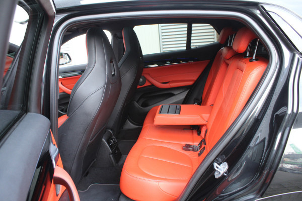 BMW X2 sDrive20i High 192pk Executive AUTOMAAT NL-Auto NAP 1e Eigenaar Panoramadak Clima Cruise Navi HUD El. Klep Trekhaak 1800kg