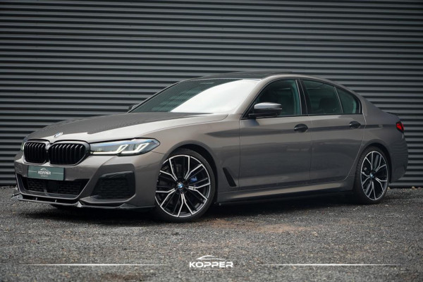 BMW 5 Serie 530i High Executive Edition / M-Sport / Laser / M-Stoelen / Schuifdak / Adaptive Cruise BMW 5 Serie 530i High Executive Edition / M-Sport / Laser / M-Stoelen / Schuifdak / Adaptive Cruise