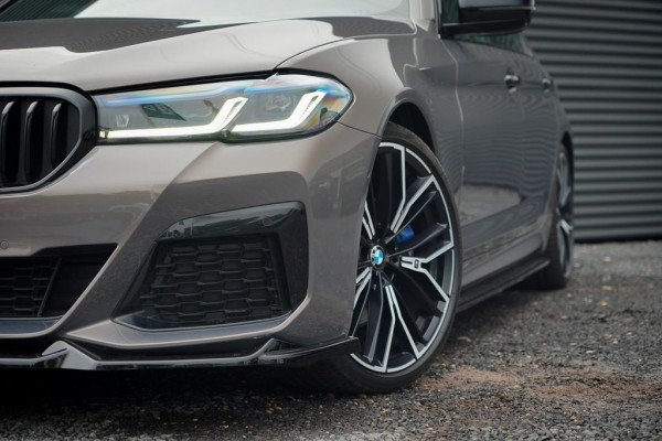BMW 5 Serie 530i High Executive Edition / M-Sport / Laser / M-Stoelen / Schuifdak / Adaptive Cruise BMW 5 Serie 530i High Executive Edition / M-Sport / Laser / M-Stoelen / Schuifdak / Adaptive Cruise