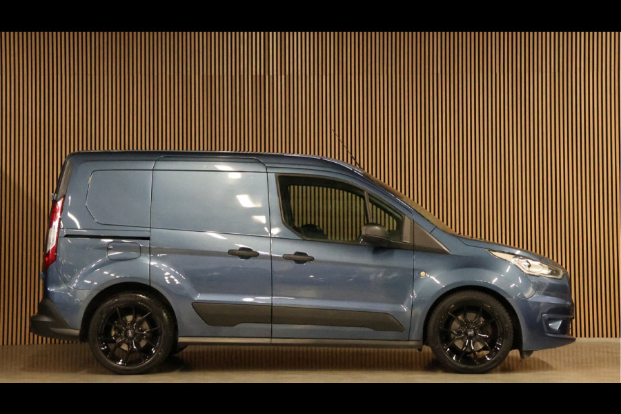 Ford Transit Connect 1.5 EcoBlue | Bi-Xenon | Navigatie | CarPlay | Blind Spot | Camera | Trekhaak | Elektrische spiegels | Betimmering | Nieuwe APK | NL Auto | NAP Logisch