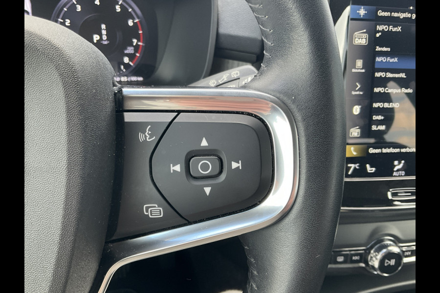 Volvo XC40 2.0 B4 Inscription Leder Keyless Carplay Stoelverw Elek.Klep Camera Led NL-Auto!