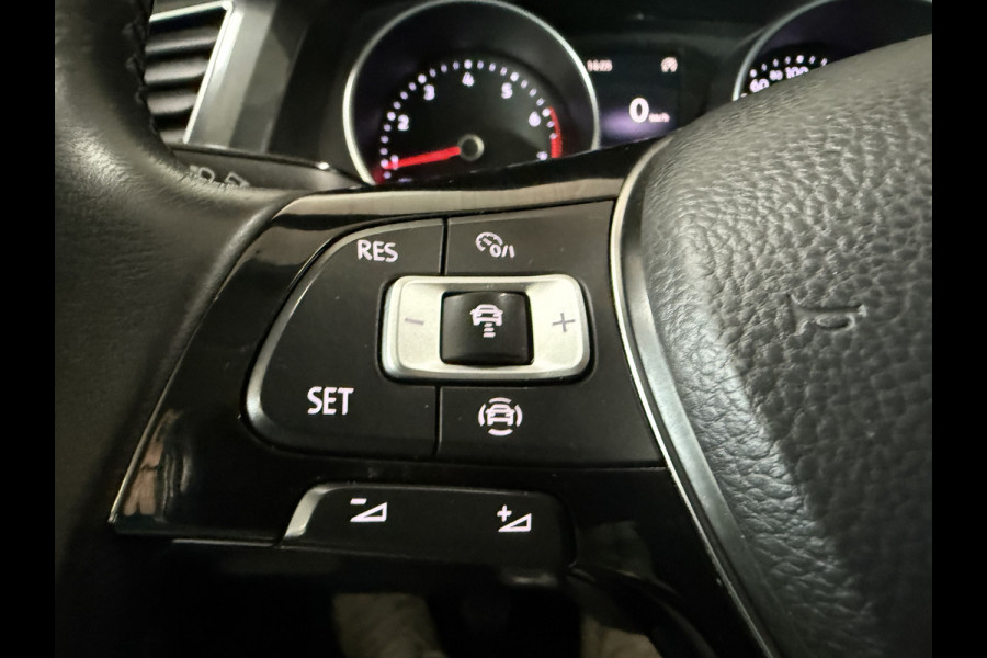 Volkswagen Tiguan 1.5 TSI Comfortline Business | Elektr. Trekhaak | Carplay | Massage