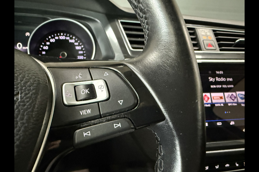 Volkswagen Tiguan 1.5 TSI Comfortline Business | Elektr. Trekhaak | Carplay | Massage