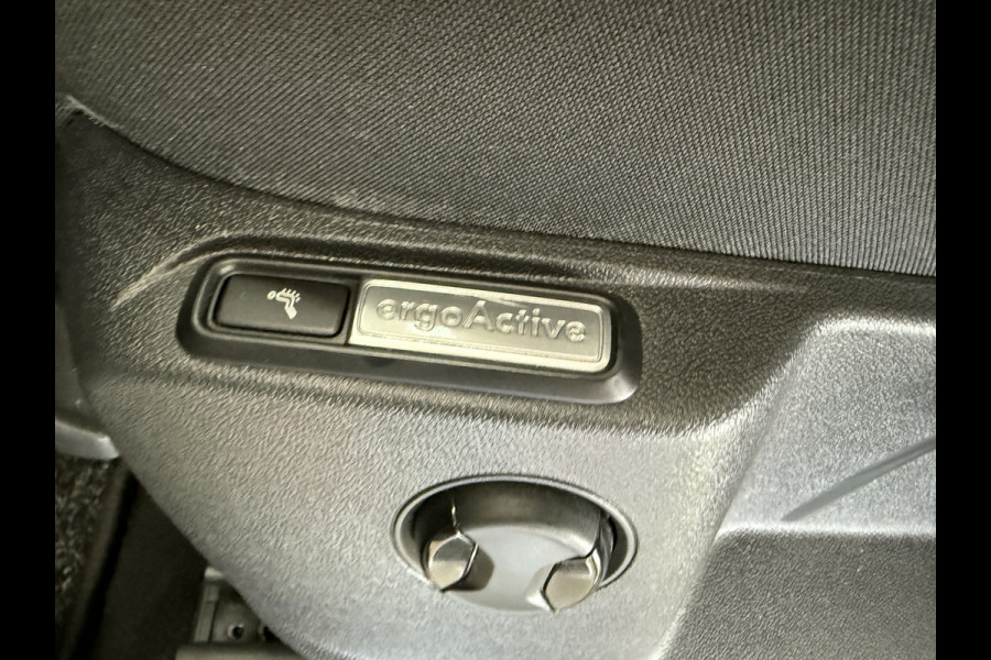 Volkswagen Tiguan 1.5 TSI Comfortline Business | Elektr. Trekhaak | Carplay | Massage