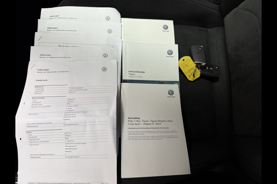 Volkswagen Tiguan 1.5 TSI Comfortline Business | Elektr. Trekhaak | Carplay | Massage
