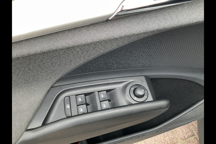 Škoda ENYAQ iV 80 Trekhaak Stoel/Stuurverw Carplay Camera 100% Elektrisch NL-Auto!