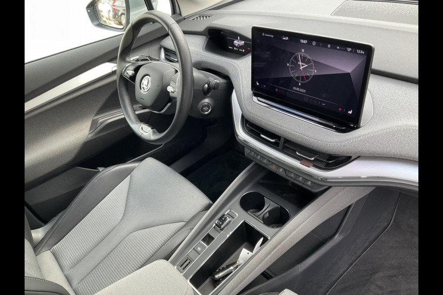 Škoda ENYAQ iV 80 Trekhaak Stoel/Stuurverw Carplay Camera 100% Elektrisch NL-Auto!