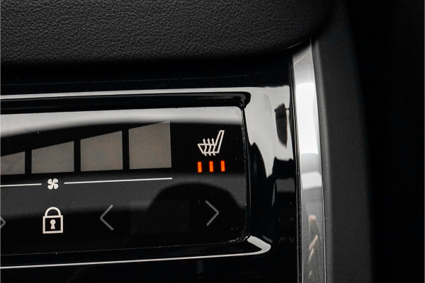 Volvo XC60 B5 Ultimate Bright Pano B&W Trekhaak HUD