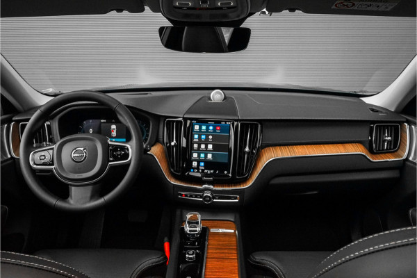 Volvo XC60 B5 Ultimate Bright Pano B&W Trekhaak HUD