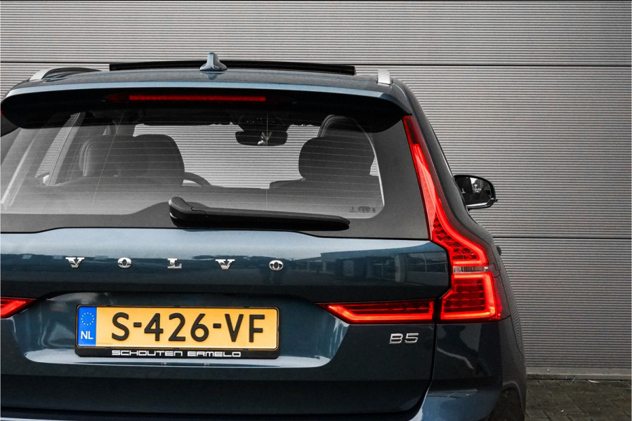 Volvo XC60 B5 Ultimate Bright Pano B&W Trekhaak HUD