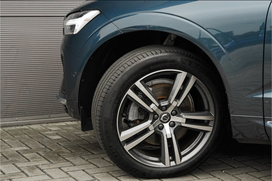 Volvo XC60 B5 Ultimate Bright Pano B&W Trekhaak HUD