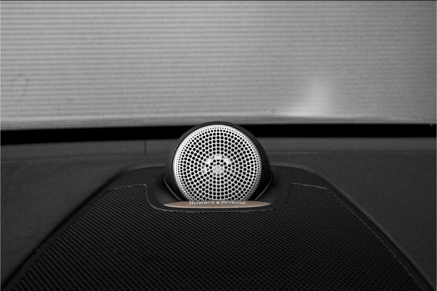Volvo XC60 B5 Ultimate Bright Pano B&W Trekhaak HUD