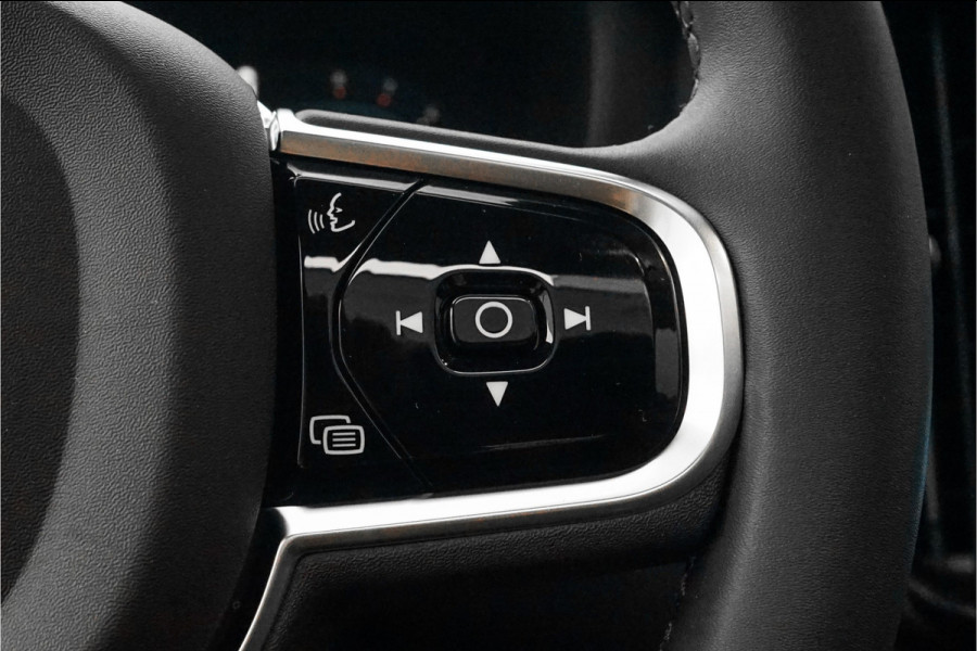 Volvo XC60 B5 Ultimate Bright Pano B&W Trekhaak HUD