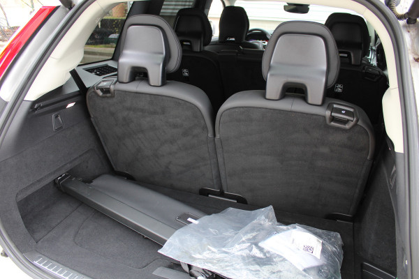 Volvo XC90 2.0 T8 Recharge AWD Plus Bright | Panoramadak | Trekhaak | 360 Camera | H/K