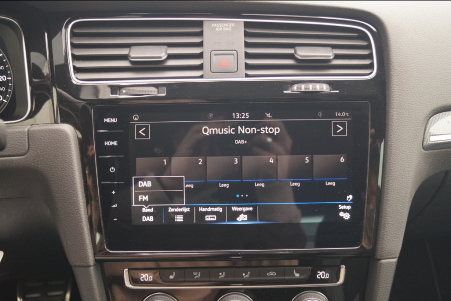 Volkswagen Golf 1.5 TSI 150pk DSG R-Line Highline Business -DYNAUDIO-