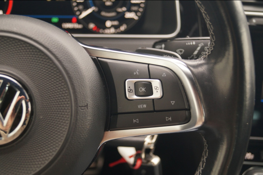 Volkswagen Golf 1.5 TSI 150pk DSG R-Line Highline Business -DYNAUDIO-