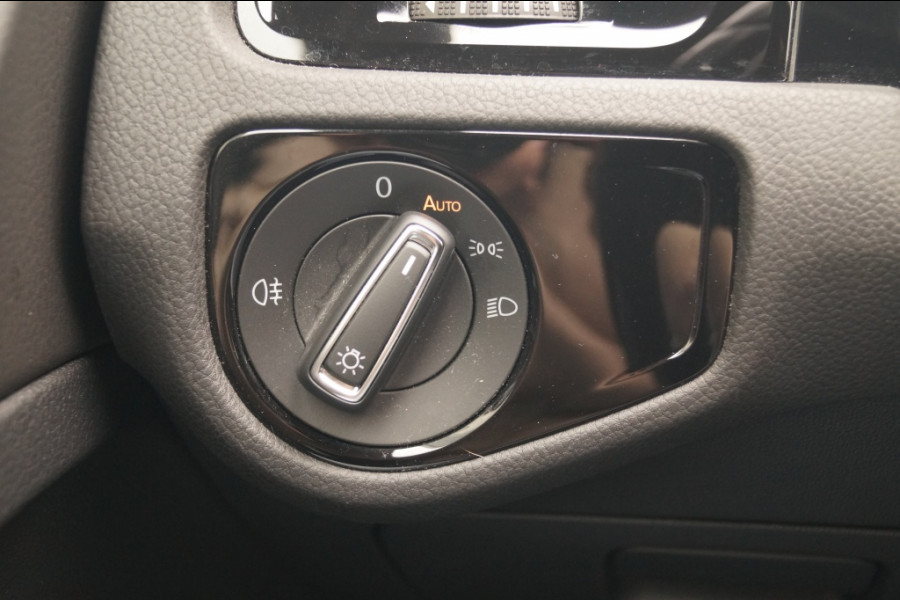 Volkswagen Golf 1.5 TSI 150pk DSG R-Line Highline Business -DYNAUDIO-