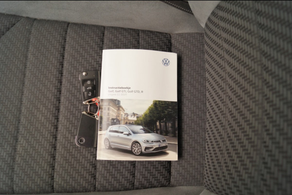 Volkswagen Golf 1.5 TSI 150pk DSG R-Line Highline Business -DYNAUDIO-