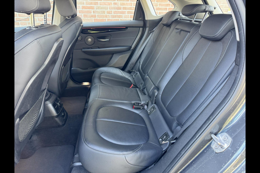 BMW 2 Serie Active Tourer 218i High Executive AUTOMAAT SPORT LEDER NAVI CLIMAAT CONTROL STOELVERWARMING