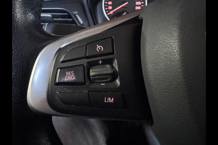 BMW 2 Serie Active Tourer 218i High Executive AUTOMAAT SPORT LEDER NAVI CLIMAAT CONTROL STOELVERWARMING
