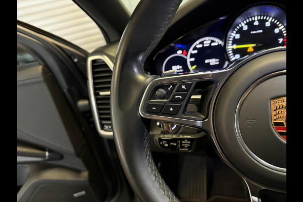 Porsche Cayenne Coupé 3.0 E-Hybrid-PANO-HEAD UP-LUCHTV.-STOELEN 18 VOUDIG-ACC-4 WIELSTURING-COMPLEET