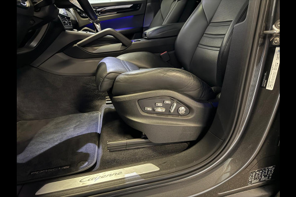 Porsche Cayenne Coupé 3.0 E-Hybrid-PANO-HEAD UP-LUCHTV.-STOELEN 18 VOUDIG-ACC-4 WIELSTURING-COMPLEET