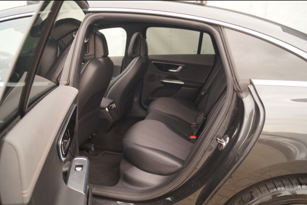 Mercedes-Benz EQE 300 Business Line 89kWh -PANO-LED-ECC-CAM-