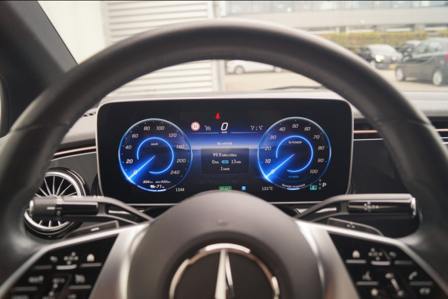 Mercedes-Benz EQE 300 Business Line 89kWh -PANO-LED-ECC-CAM-