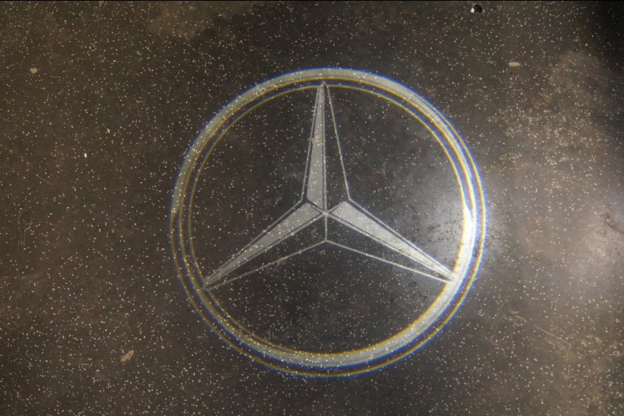 Mercedes-Benz EQE 300 Business Line 89kWh -PANO-LED-ECC-CAM-