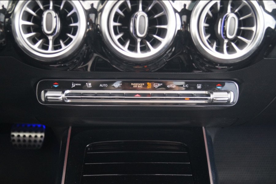 Mercedes-Benz EQA 250 Business Solution AMG 67kWh -PANO-LED-CAM-