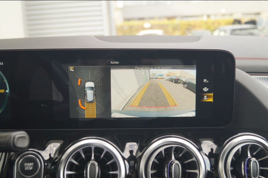 Mercedes-Benz EQA 250 Business Solution AMG 67kWh -PANO-LED-CAM-