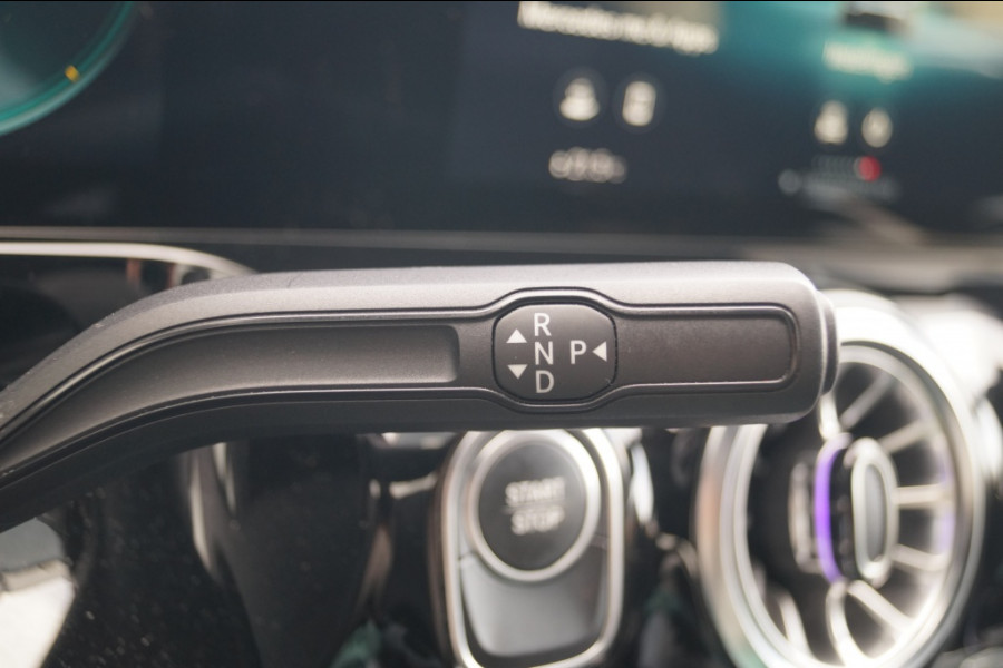 Mercedes-Benz EQA 250 Business Solution AMG 67kWh -PANO-LED-CAM-
