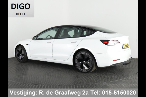 Tesla Model 3 Long Range Two-Tone AWD 75 kWh ACCU 87% | Dodehoek detectie | Voorstoelen verwarmd | Trekhaak |